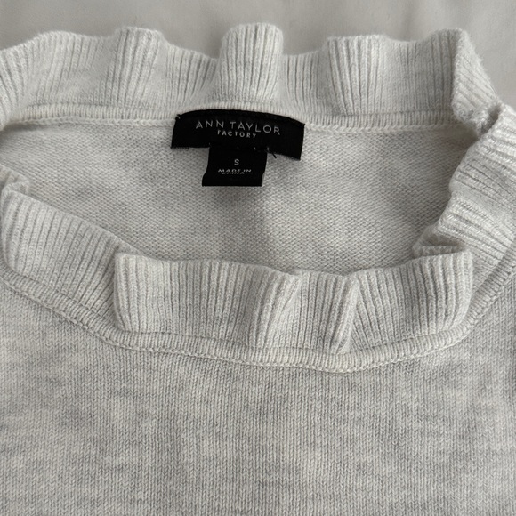 Women's Gray Ruffled Sweater - Picture 2 of 2